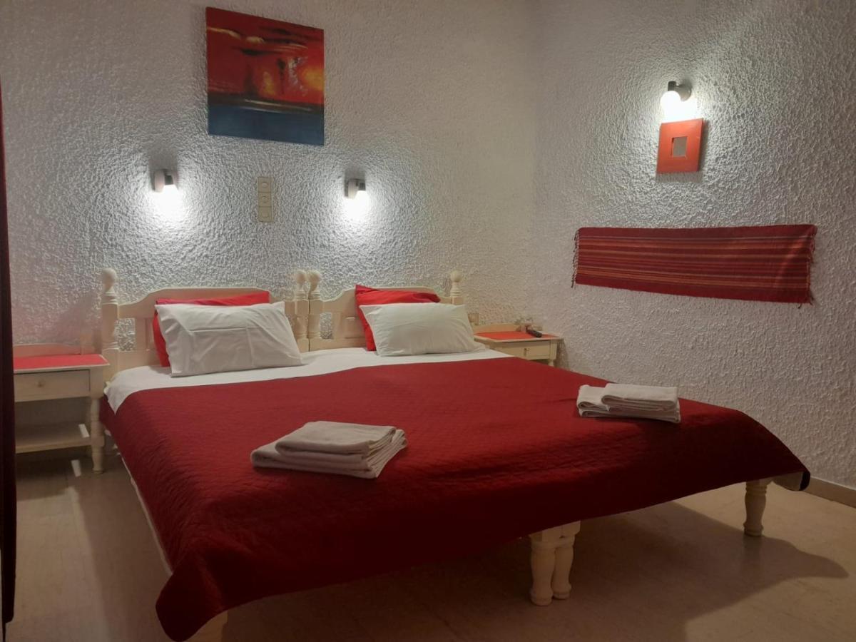Artemis Rooms Agia Marina  ภายนอก รูปภาพ